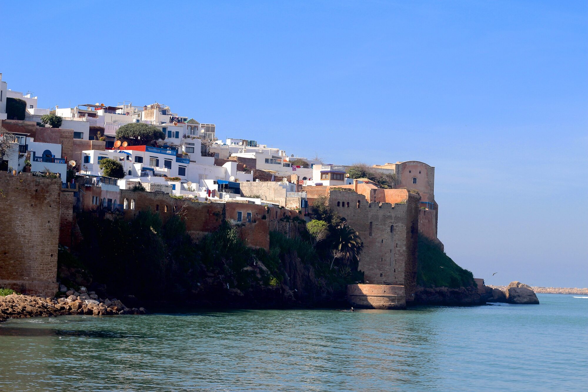 La kasbah des Oudayas, l'estuaire du Bouregreg et l'Atlantique