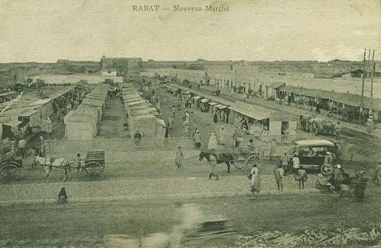 Le Marché Central — carte postale de Rabat