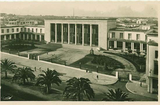 Le Palais de Justice — carte postale de Rabat